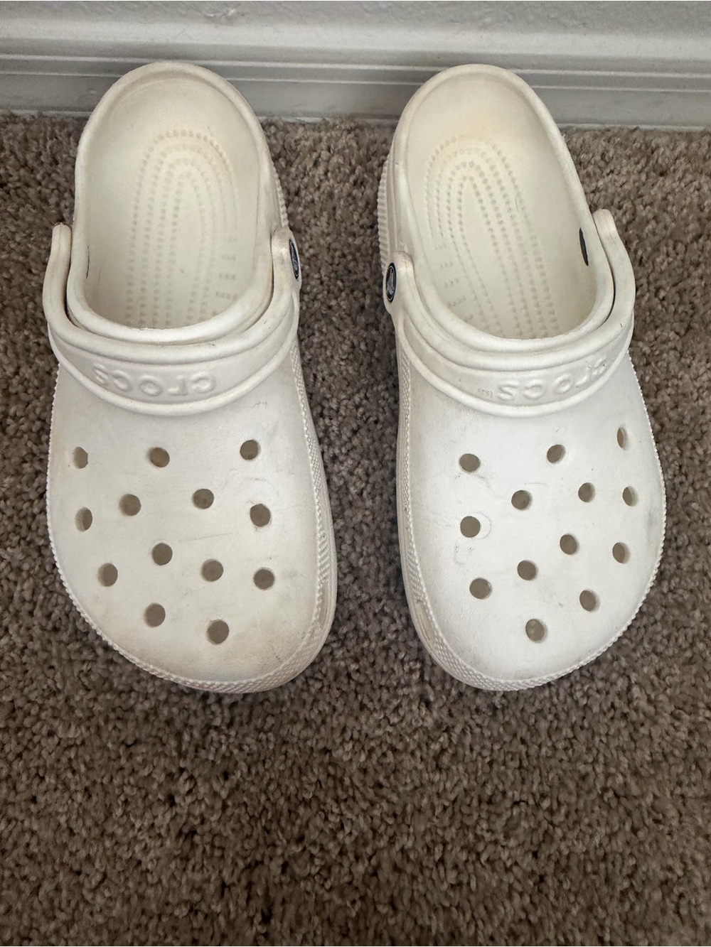 CROCS Classic Clog in White - Picture 3 of 10